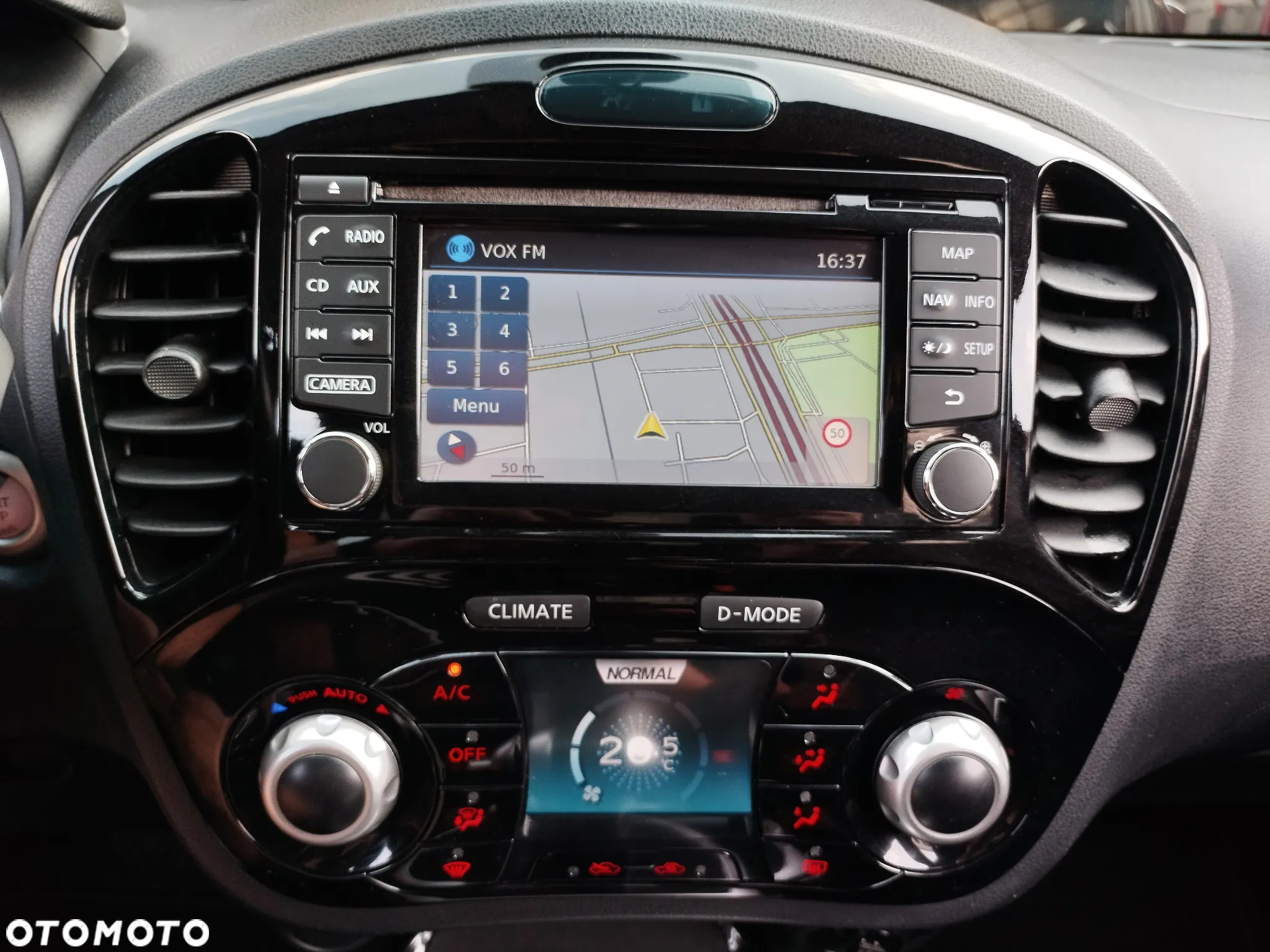 Nissan Juke 1.6 N-Connecta Xtronic - 9