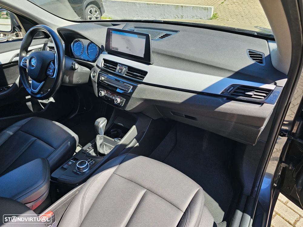 BMW X1 25 e xDrive Corporate Edition - 17