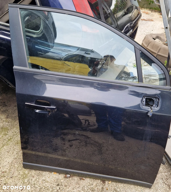 CHEVROLET ORLANDO DRZWI PRAWY PRZÓD GAR