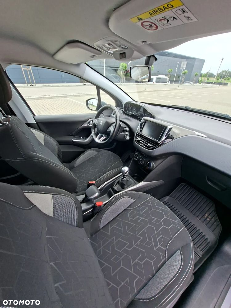 Peugeot 2008 1.5 BlueHDi Allure - 10
