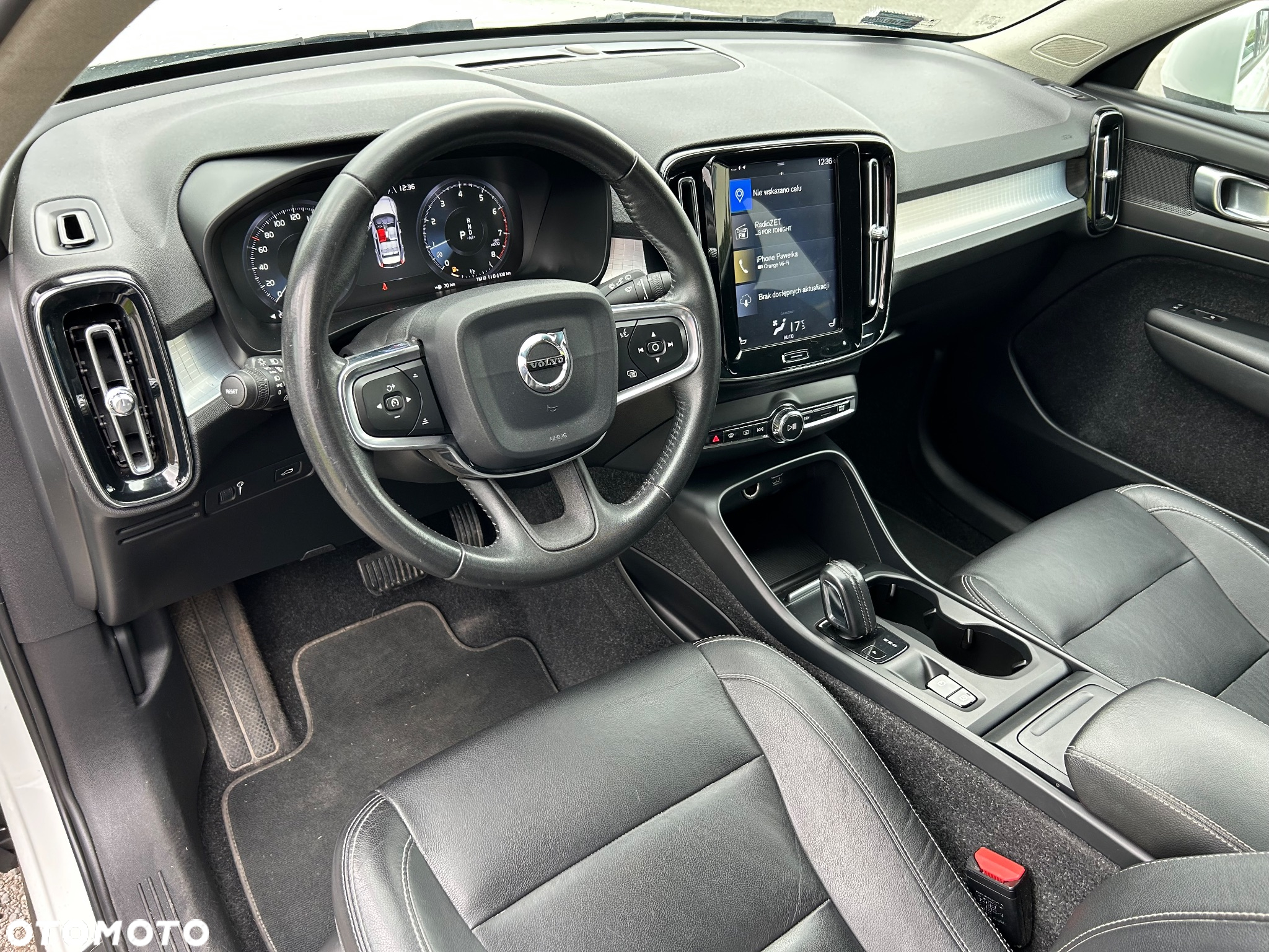 Volvo XC 40 T5 AWD Momentum Pro - 12
