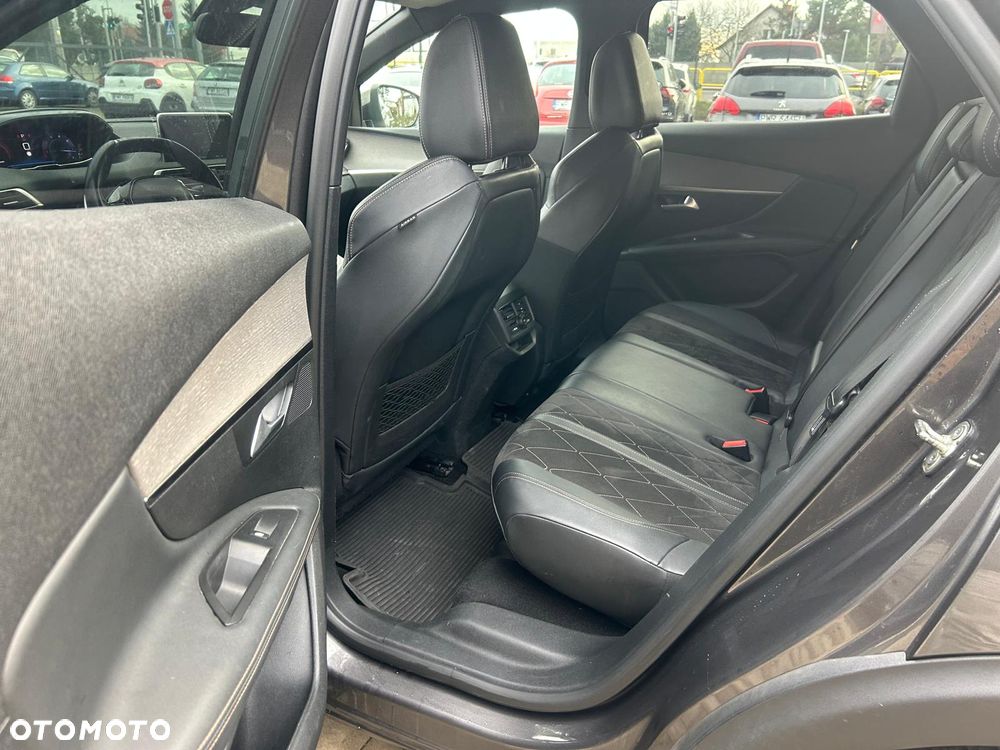 Peugeot 3008 BlueHDi 180 Stop & Start EAT8 GT - 16