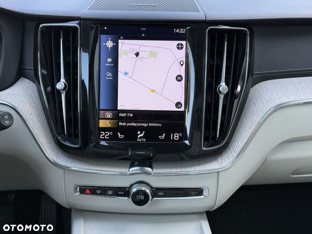 Volvo XC 60 T6 Plug-In Hybrid AWD Inscription - 23