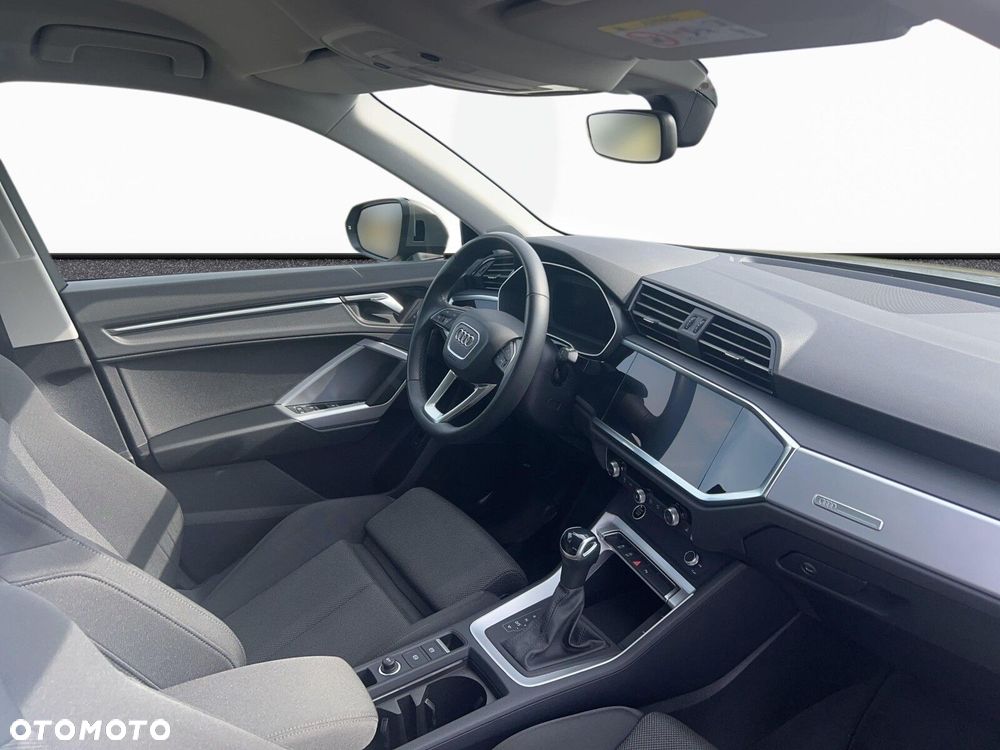 Audi Q3 - 19