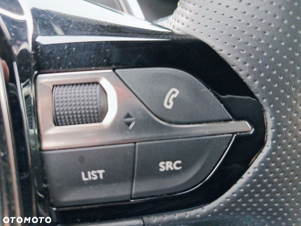 Peugeot 2008 1.2 PureTech Allure S&S EAT8 - 15