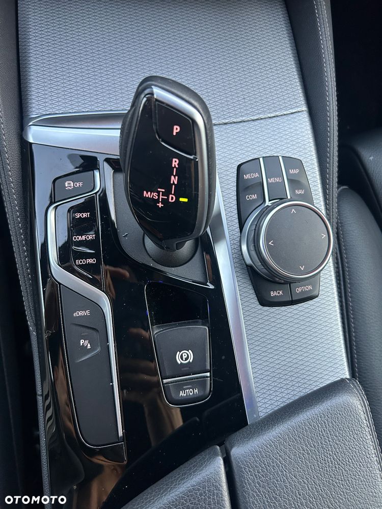 BMW Seria 5 530e iPerformance xDrive M Sport sport - 10