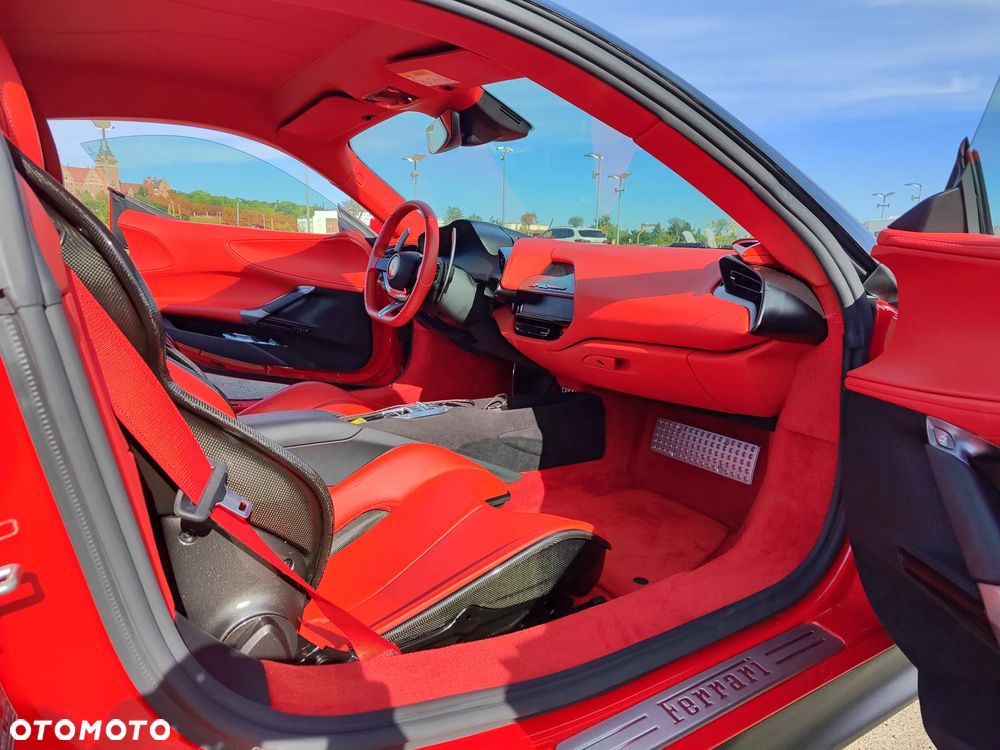 Ferrari SF90 Stradale - 21