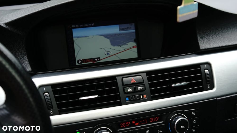 BMW Seria 3 318d DPF Edition Sport - 27