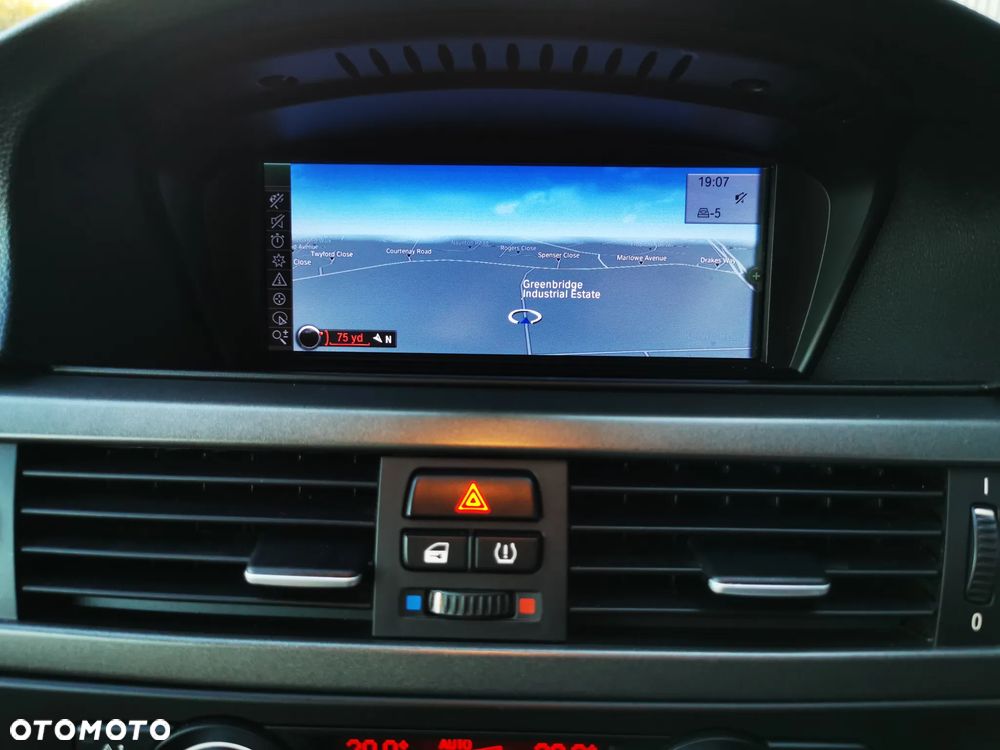BMW M3 Standard - 13