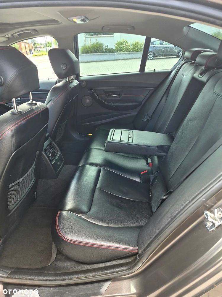 BMW Seria 3 320d Efficient Dynamic Edition Luxury Line - 10