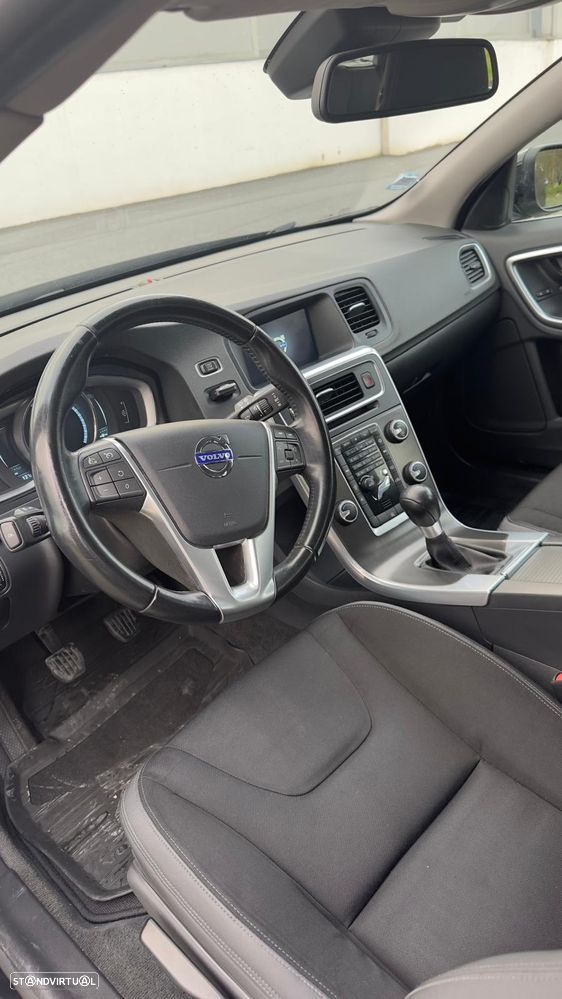 Volvo V60 1.6 D2 Drive Momentum Start/Stop - 5