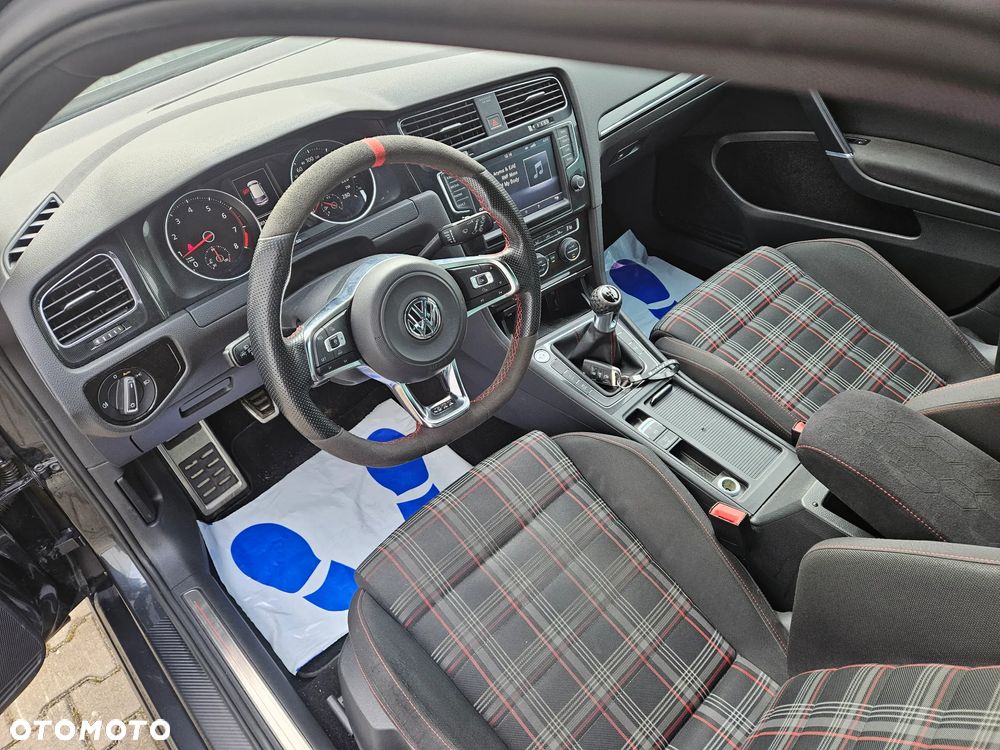 Volkswagen Golf GTI Performance BlueMotion Technology - 20