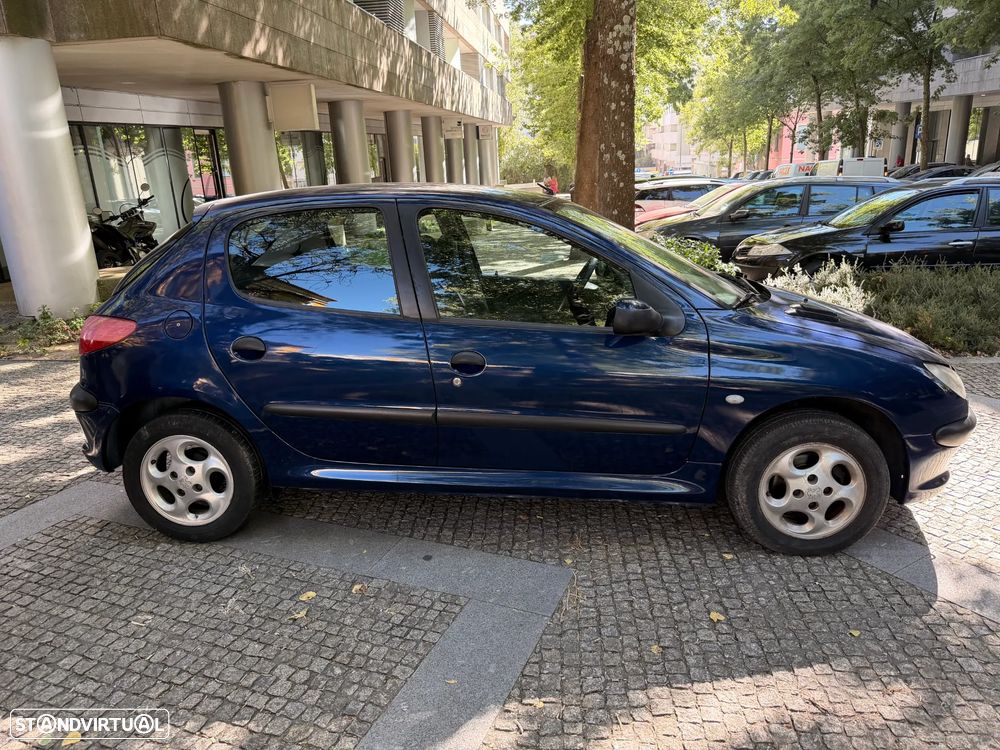 Peugeot 206 1.1 Color Line - 6