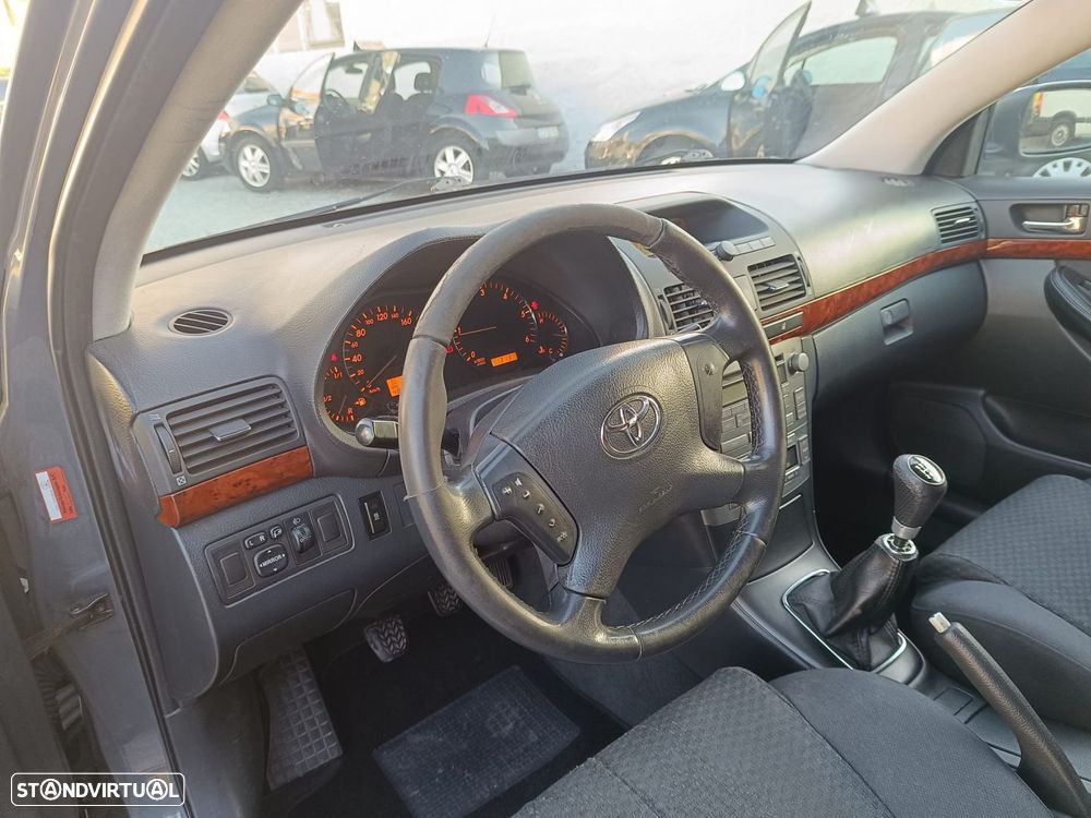 Toyota Avensis LB 2.0 D-4D Sol - 5