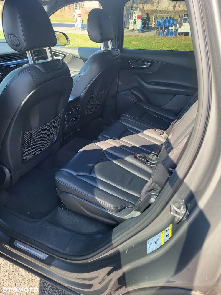 Audi Q7 3.0 TFSI Quattro Tiptronic - 5