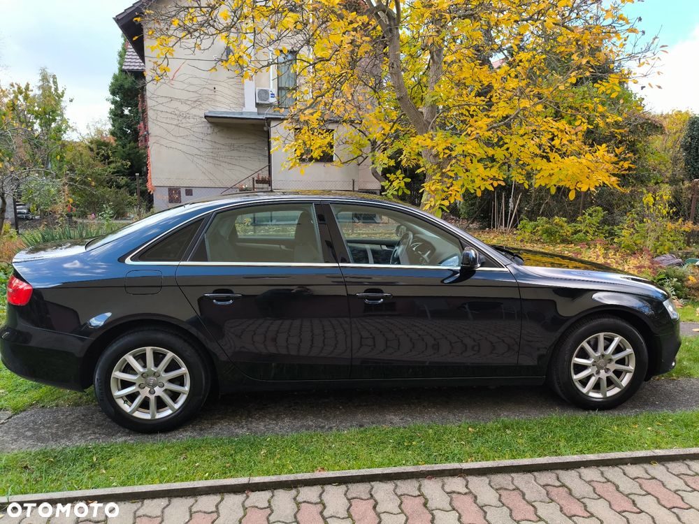 Audi A4 Limousine - 15