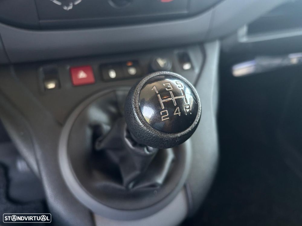 Peugeot Partner 1.6 BlueHDi L1 Premium 3L - 15