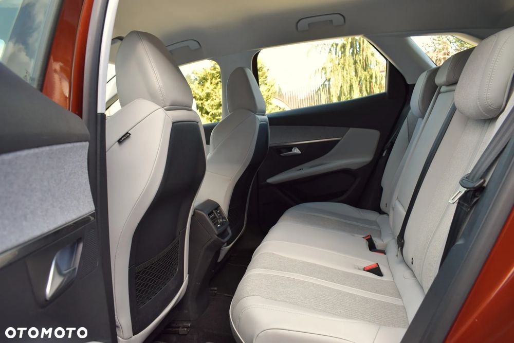 Peugeot 3008 1.5 BlueHDi Allure S&S - 7