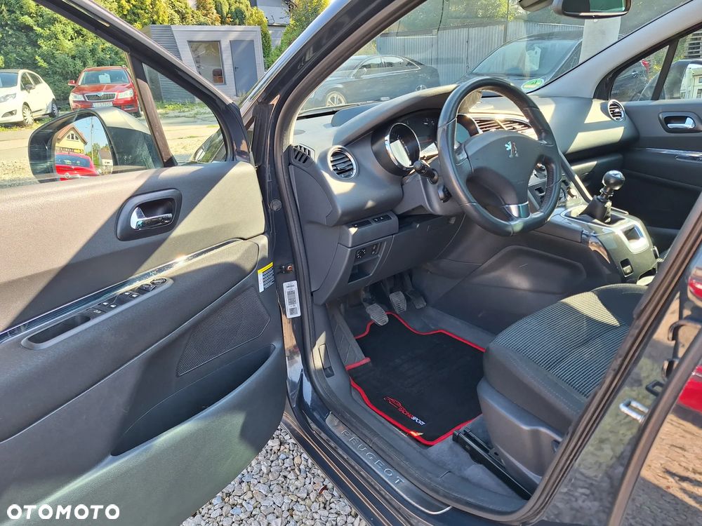 Peugeot 5008 HDI FAP 150 Platinum - 17