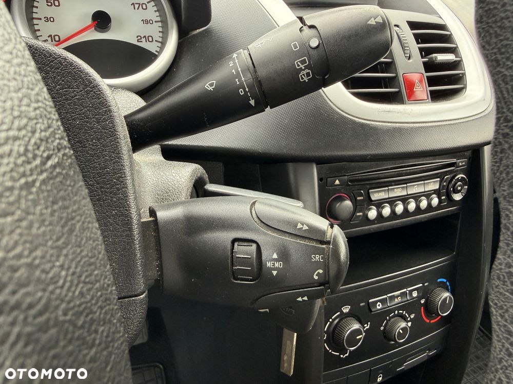 Peugeot 207 1.4 HDi Presence Euro5 - 14