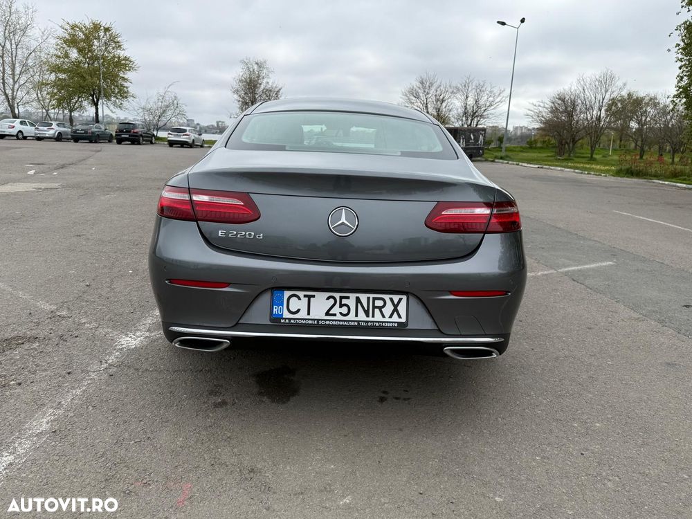 Mercedes-Benz E 220 d 4MATIC Aut. - 8