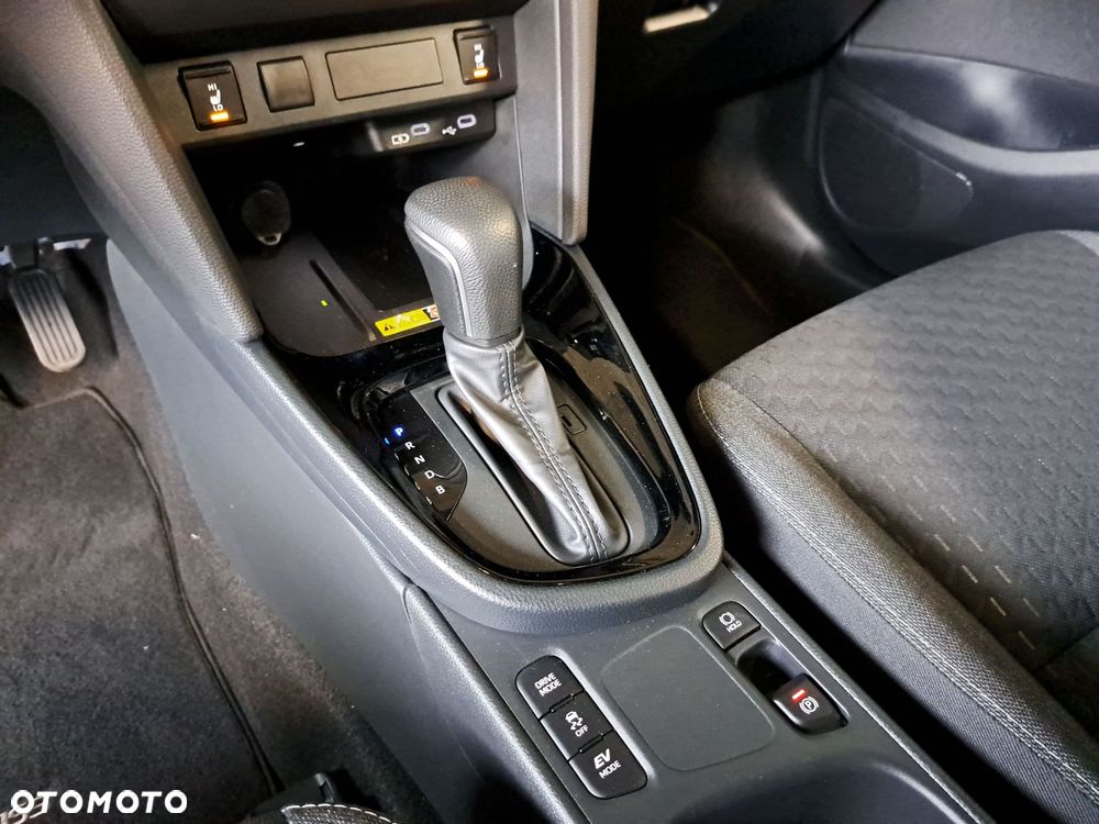 Toyota Yaris Cross Hybrid 1.5 Style - 28