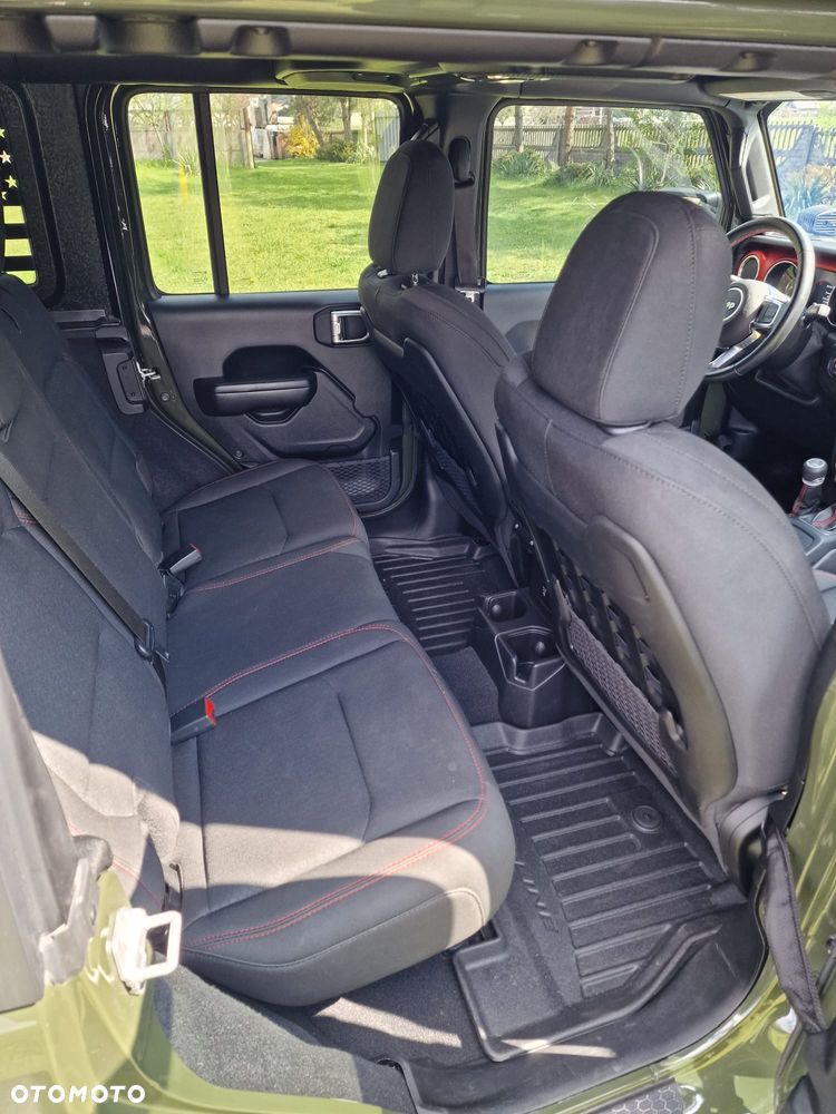 Jeep Wrangler Unlimited 3.8 Automatik Sahara - 21