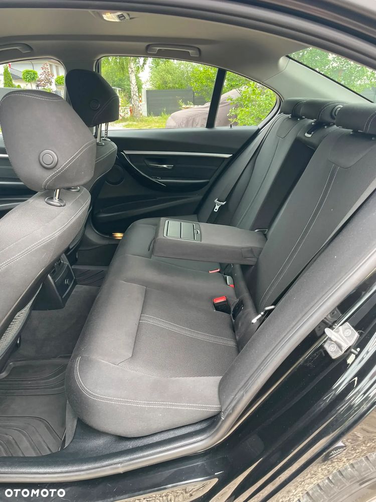 BMW Seria 3 - 10