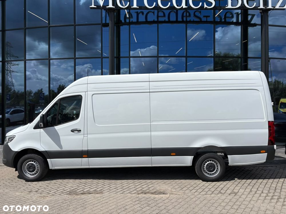 Mercedes-Benz Sprinter - 4