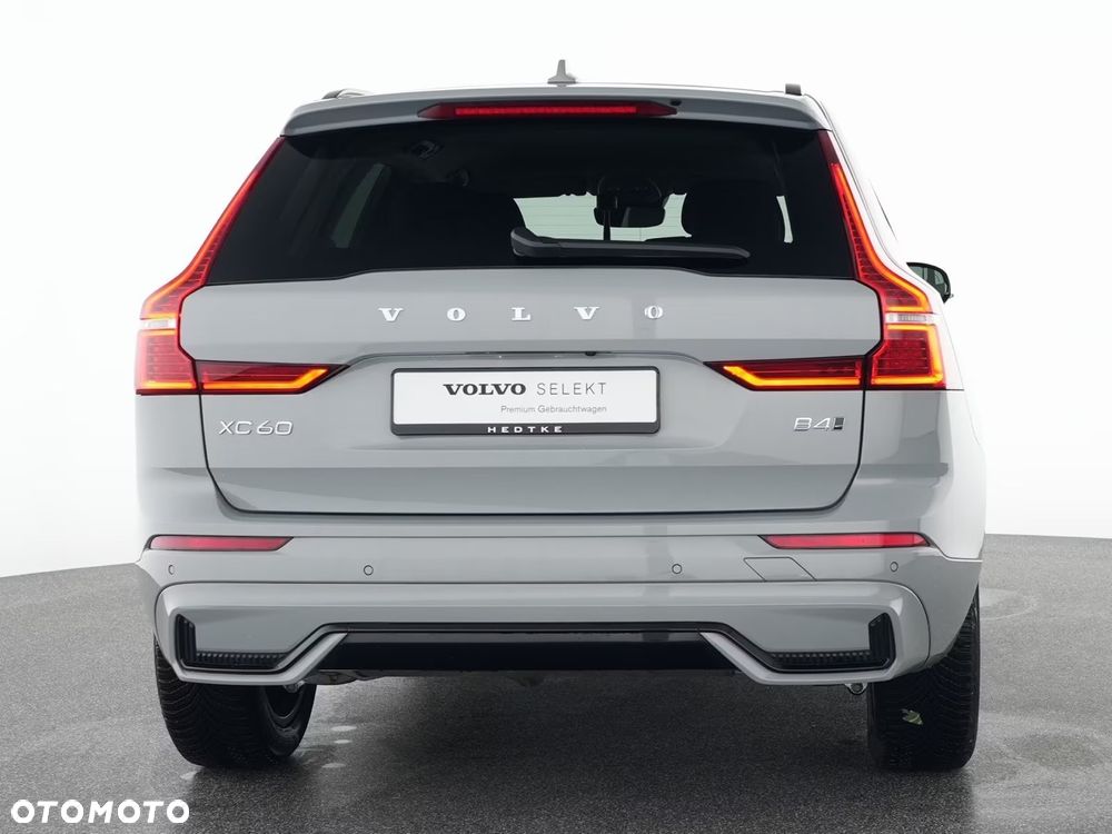 Volvo XC 60 B4 D AWD Plus Dark - 18