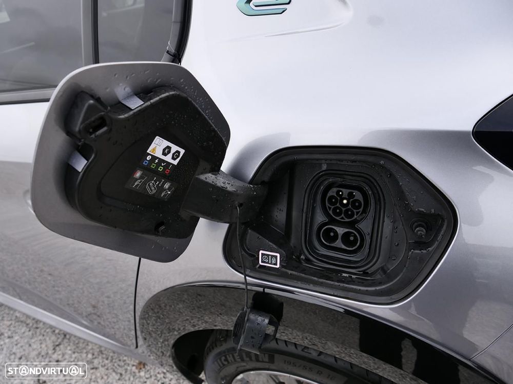 Peugeot e-208 50 kWh Active Pack - 9