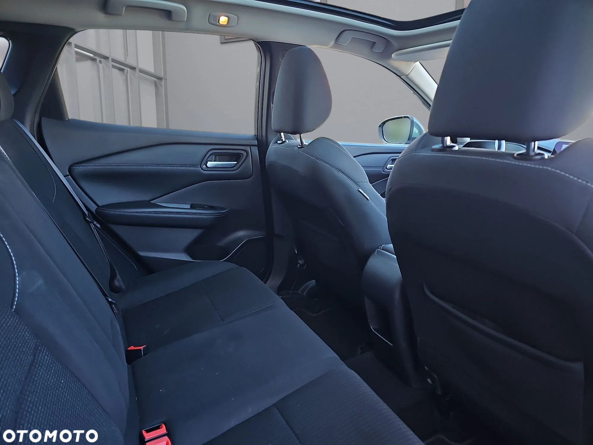 Nissan Qashqai 1.3 DIG-T mHEV N-Connecta - 29