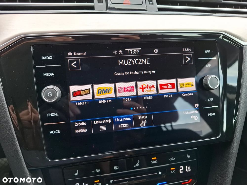 Volkswagen Passat 1.5 TSI EVO Elegance DSG - 23