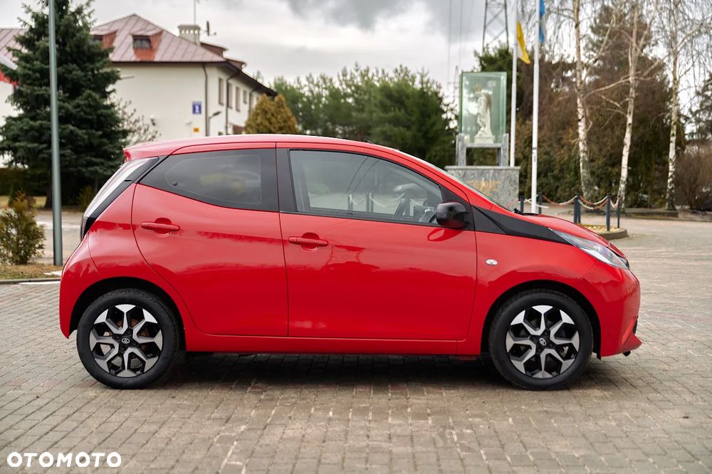 Toyota Aygo x-play Edition S+ - 16