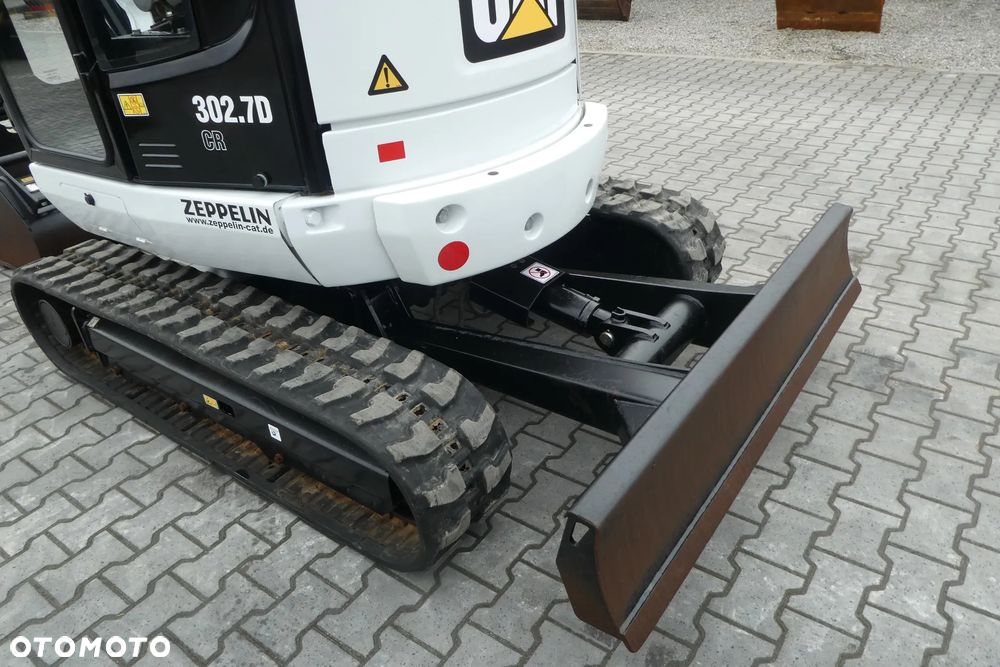 Caterpillar 302,7D CR TRZY ŁYŻKI - 12