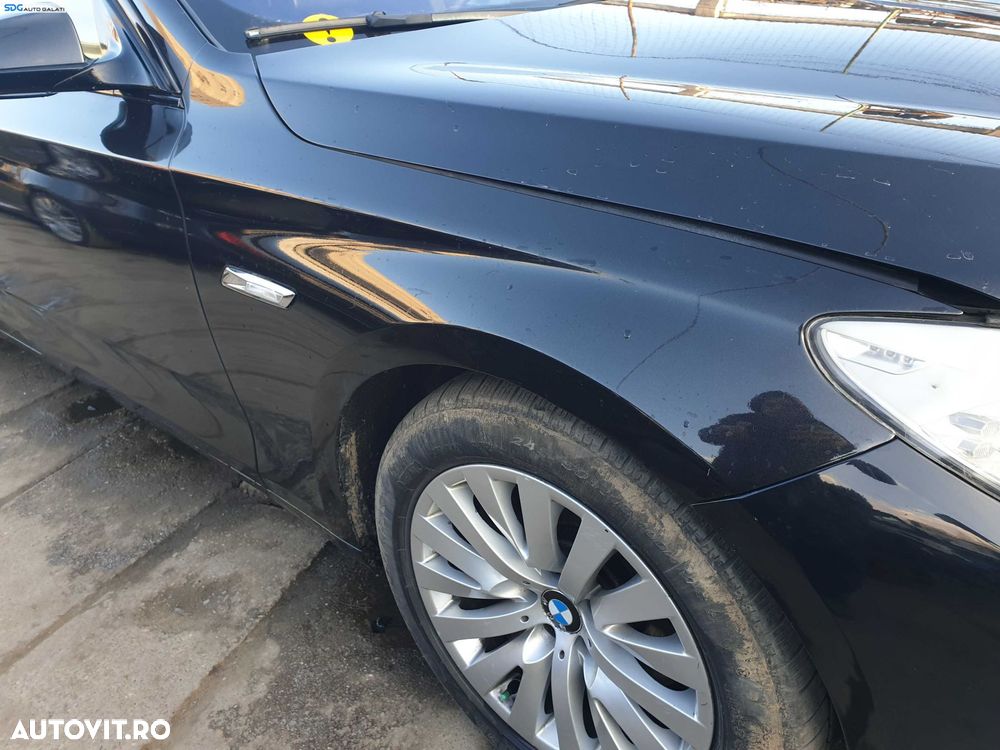 Aripa Dreapta Fata BMW Seria 5 F07 GT 2009 - 2013 Culoare 475 Black Sapphire Metallic [K1740] - 2