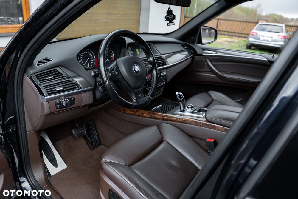 BMW X5 xDrive40d - 13