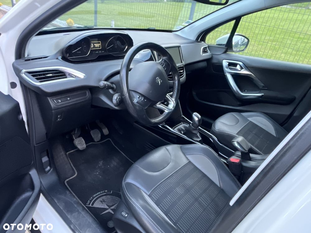 Peugeot 2008 - 6