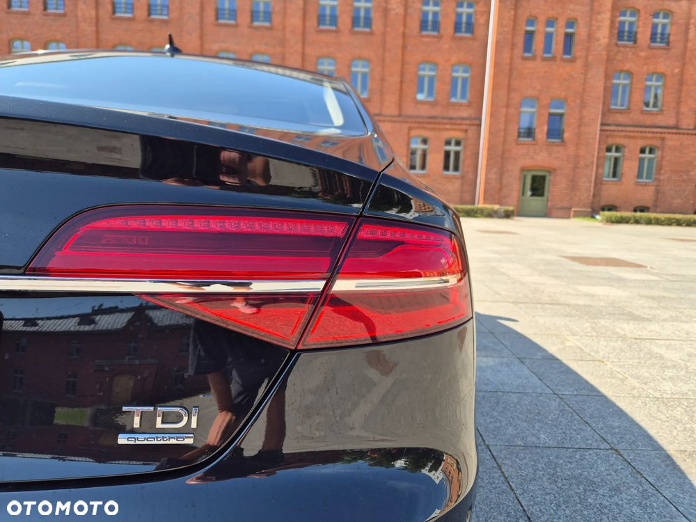 Audi A8 4.2 TDI DPF (clean diesel) quattro tiptronic Lang - 11