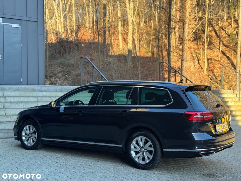 Volkswagen Passat 2.0 TDI SCR DSG Highline - 12
