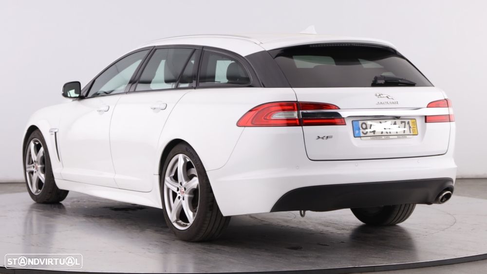 Jaguar XF Sportbrake 2.2 D R-Sport - 18