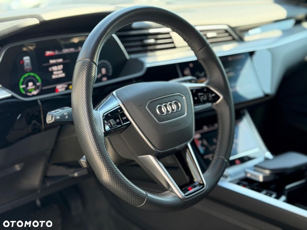 Audi e-tron 55 Quattro S Line - 18