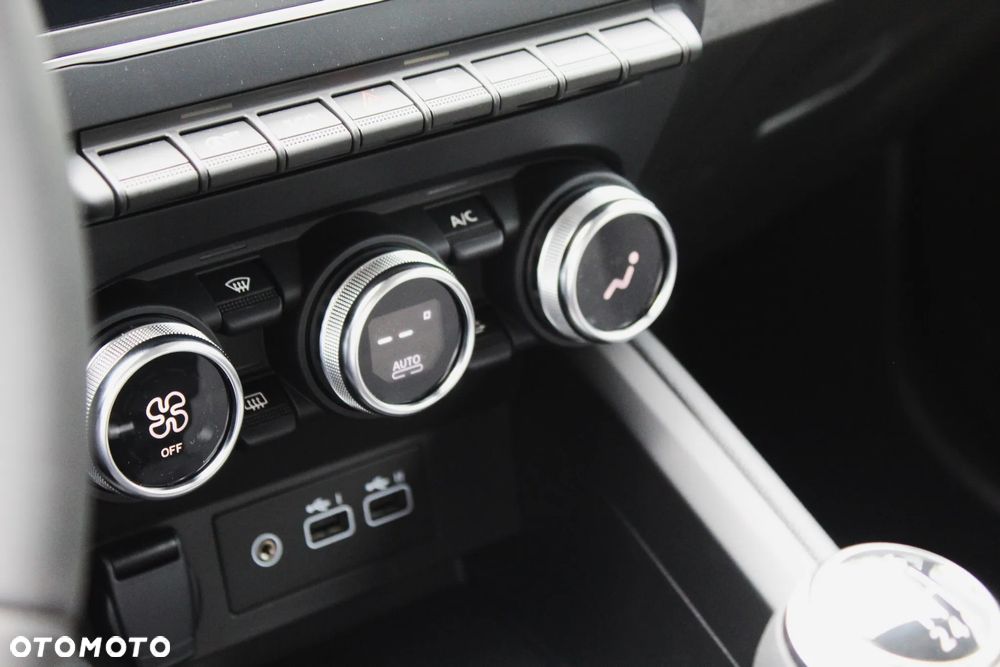 Mitsubishi Colt - 16