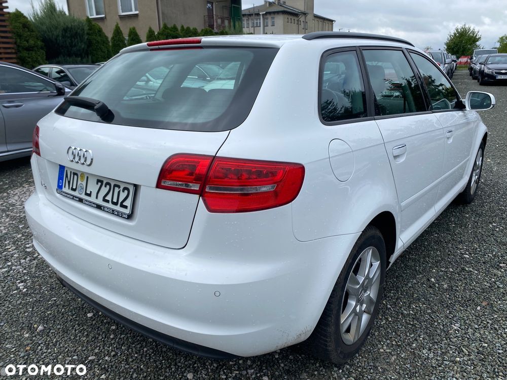 Audi A3 Sportback 1.6 Attraction - 14
