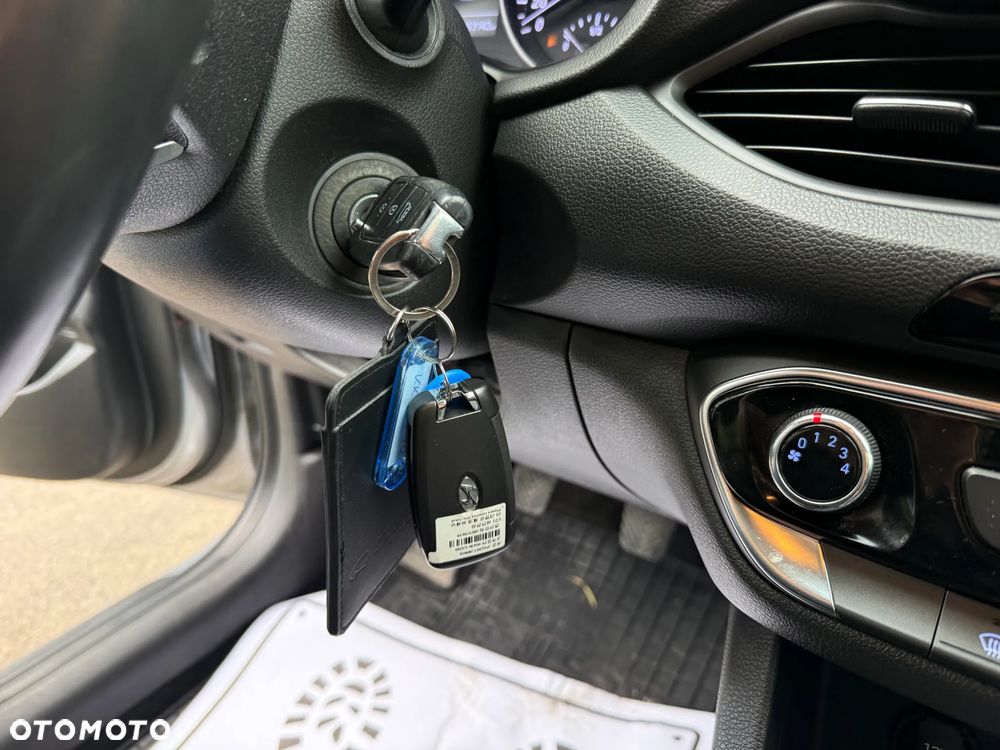 Hyundai i30 1.5 DPI Modern - 32