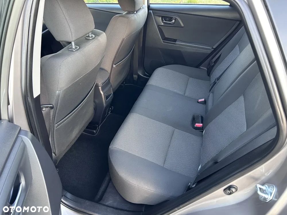 Toyota Auris 1.33 Dual-VVT-i Comfort - 18