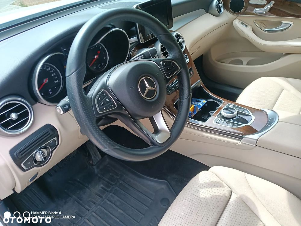 Mercedes-Benz GLC - 22