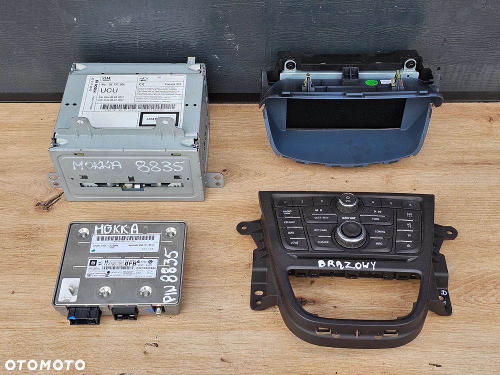 RADIO PANEL WYŚWIETLACZ OPEL MOKKA NAVI 600 - 1