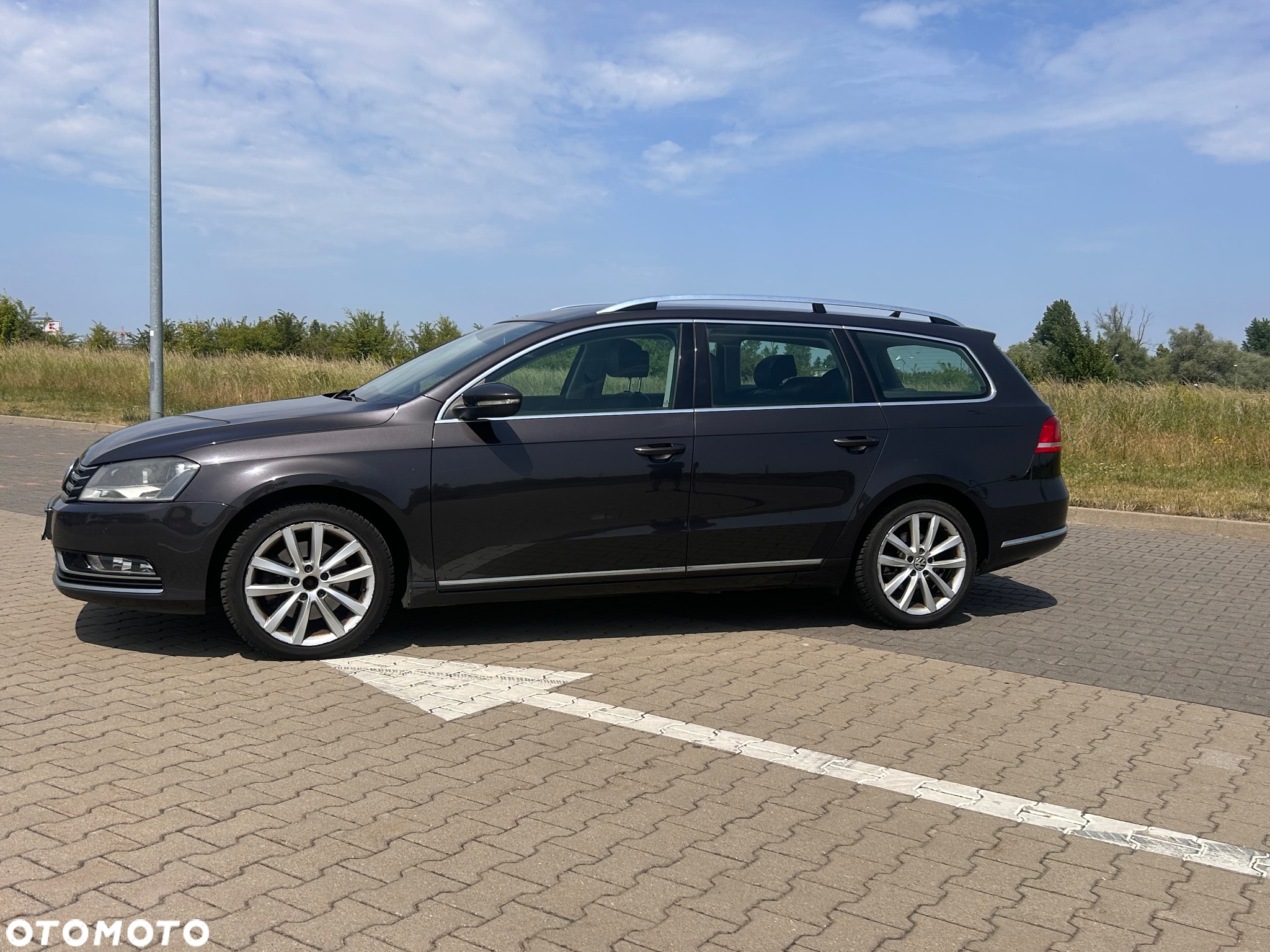 Volkswagen Passat 1.6 TDI Comfortline - 2