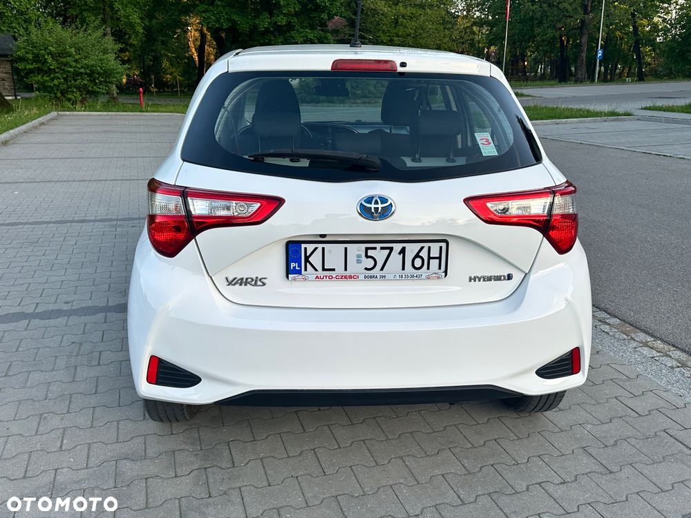 Toyota Yaris Hybrid 100 Premium EU6 - 11